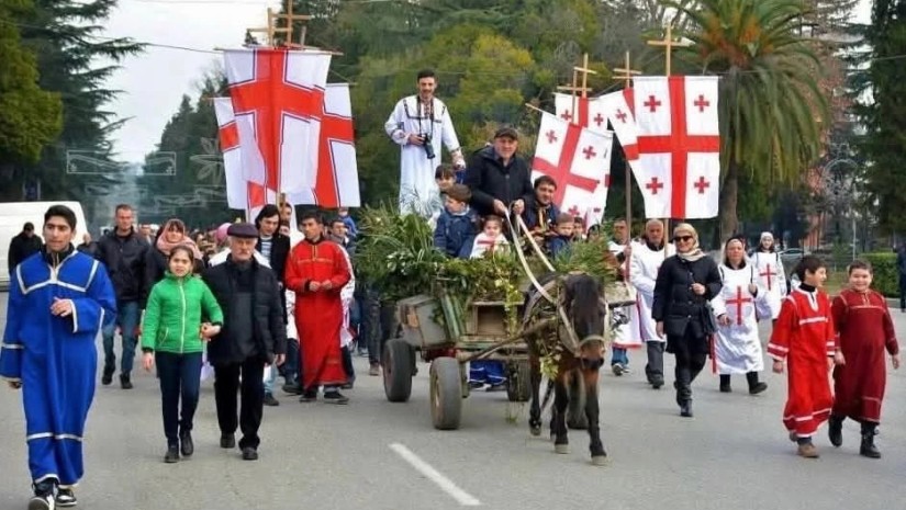 ზუგდიდში, საშობაო ალილო