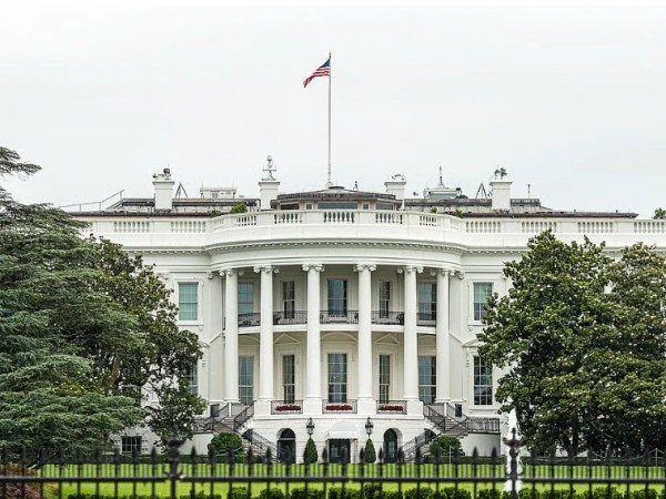 თეთრი სახლი