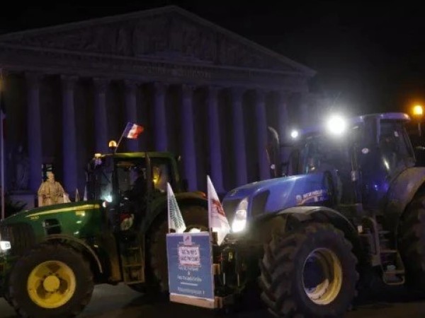 ფერმერები აქცია