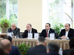 გივი მიქანაძის ხელმძღვანელობით აკაკი წერეთლის სახელმწიფო უნივერსიტეტში რექტორთა საბჭოს სხდომა გაიმართა