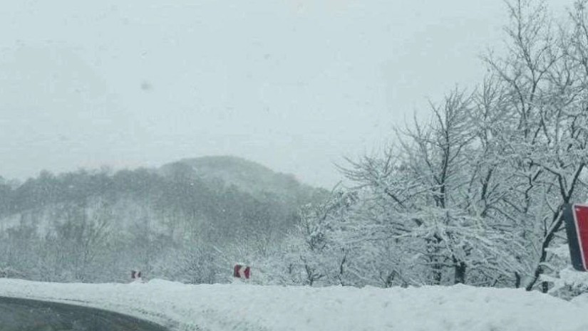 თოვლიანი გზა