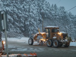 თბილისში და შემოერთებულ ტერიტორიებზე გზების ტექნიკური მარილით დამუშავება ინტენსიურ რეჟიმში გრძელდება თბილისში და შემოერთებულ ტერიტორიებზე გზების ტექნიკური მარილით დამუშავება ინტენსიურ რეჟიმში გრძელდება