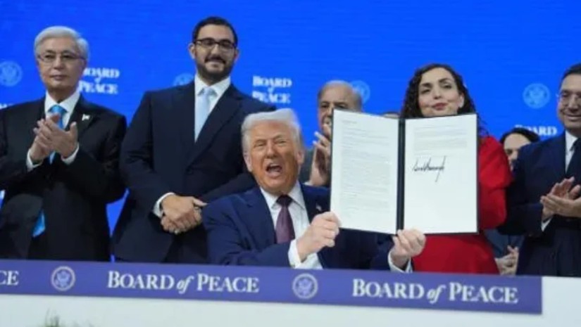ტრამპმა „მშვიდობის საბჭოს“ წესდებას ხელი მოაწერა