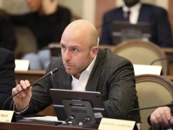 ლევან აბაშიძე