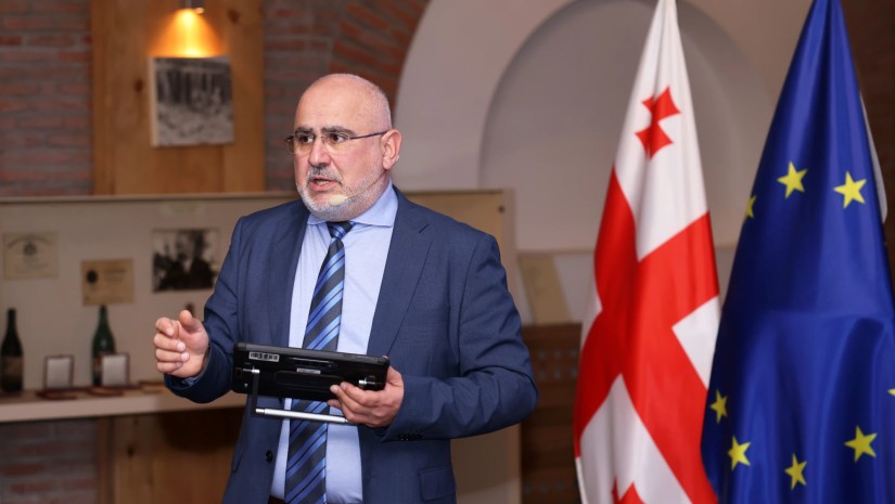 გიგლა თამაზაშვილი