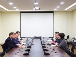 რევაზ სოხაძე გაეროს მუდმივ კოორდინატორს საქართველოში, დიდიე ტღებიუკს შეხვდა  