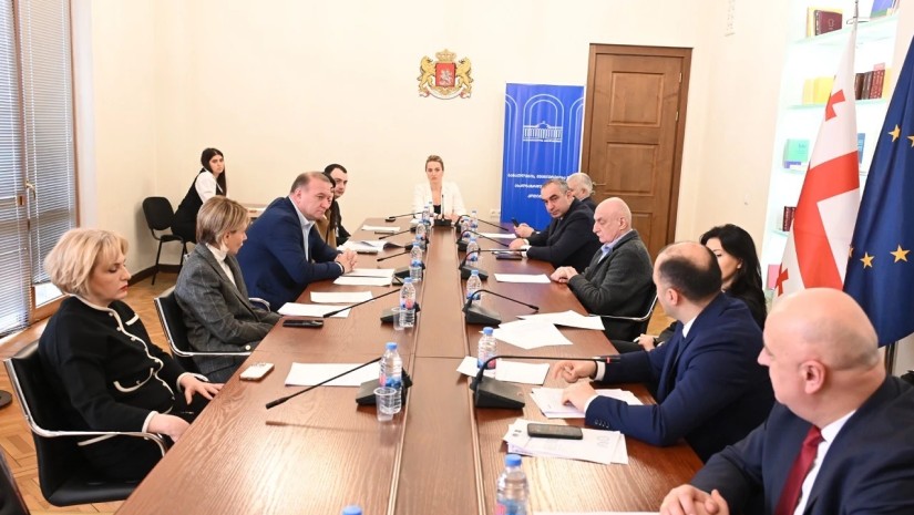 განათლების კომიტეტი