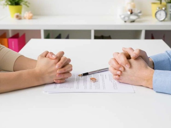 განქორწინება