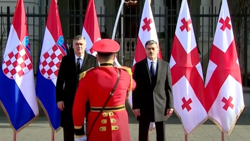 ათონელის სასახლე