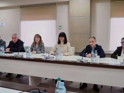 თეა ახვლედიანი თეა ახვლედიანი