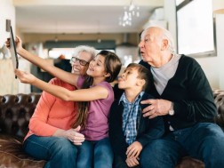 ბაბუ და შვილიშვილები ბაბუ და შვილიშვილები