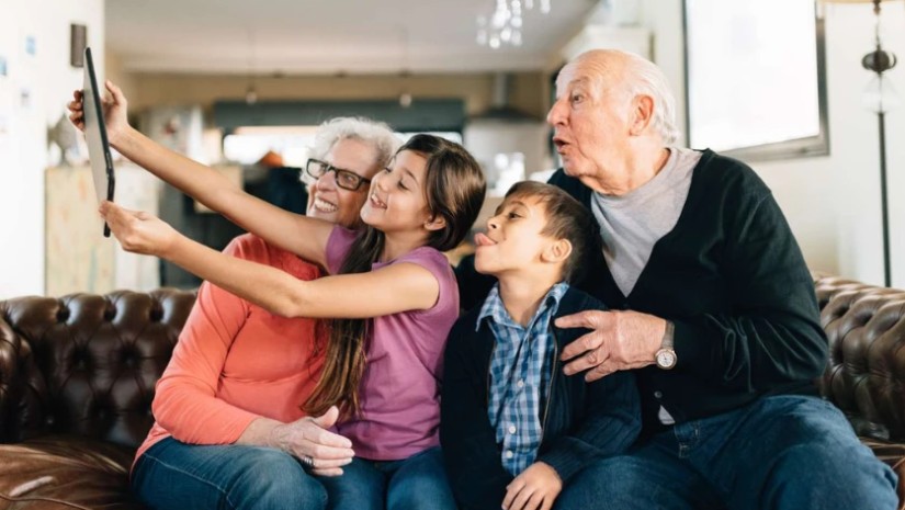 ბაბუ და შვილიშვილები