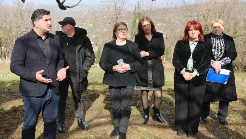 ტყიბულის მუნიციპალიტეტში სოფლის მხარდაჭერის პროგრამის ფარგლებში მოსახლეობასთან შეხვედრები გრძელდება