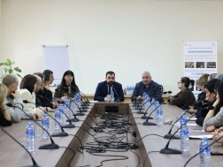 სოფლის მეურნეობის სახელმწიფო ლაბორატორიის ვეტერინარულ კლინიკების წარმომადგენლებთან სამუშაო შეხვედრა გაიმართა