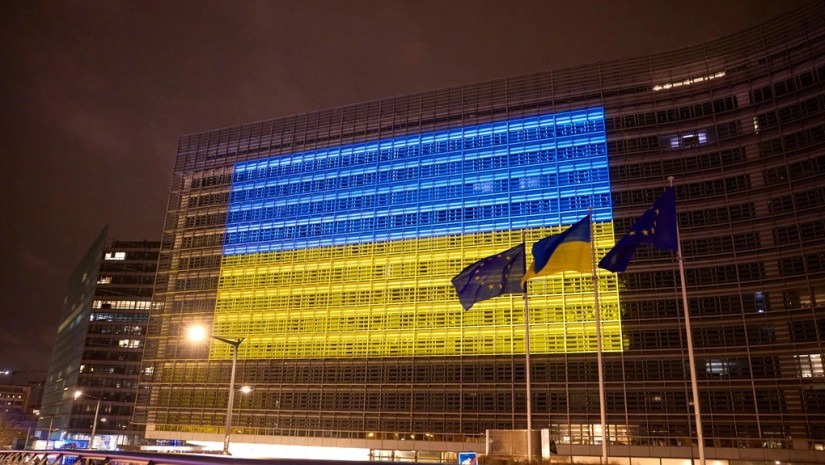 უკრაინის ფერებში