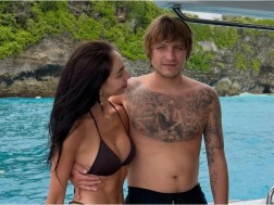 კომაროვი