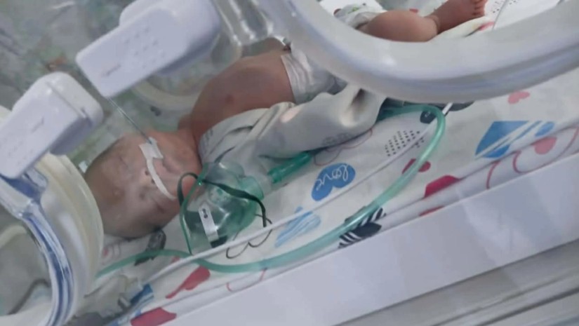 ახალშობილი