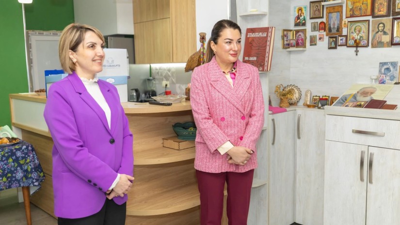 დედის დღე