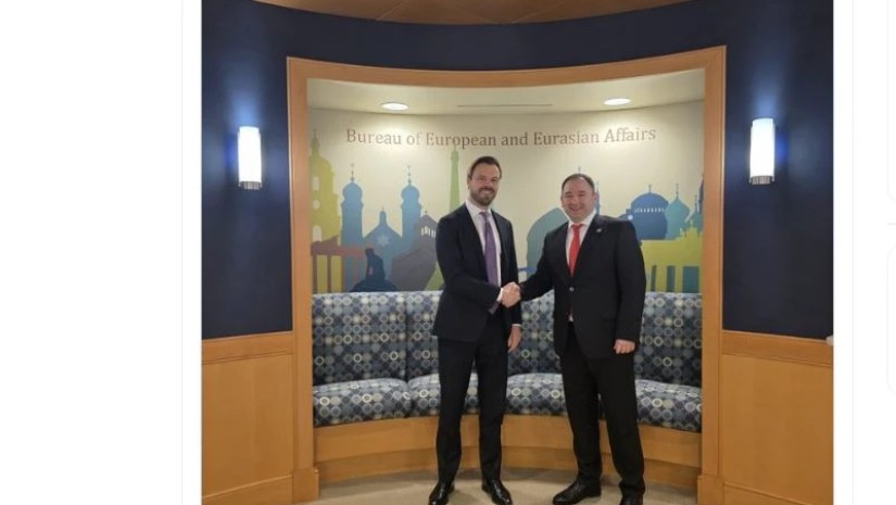 ნიკოლოზ სამხარაძე