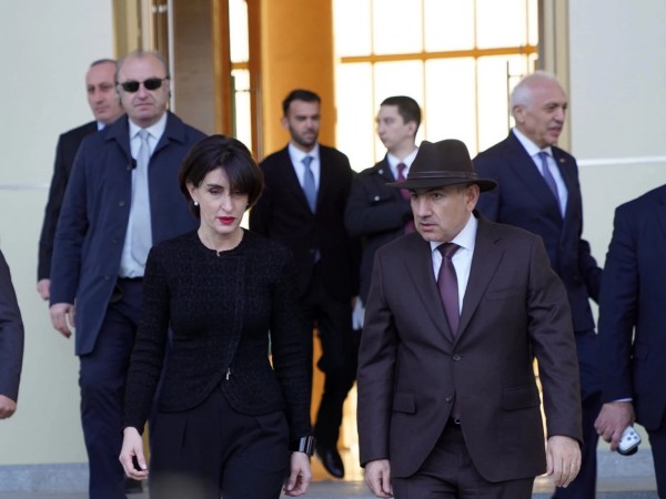 ნიკოლ ფაშინიანი