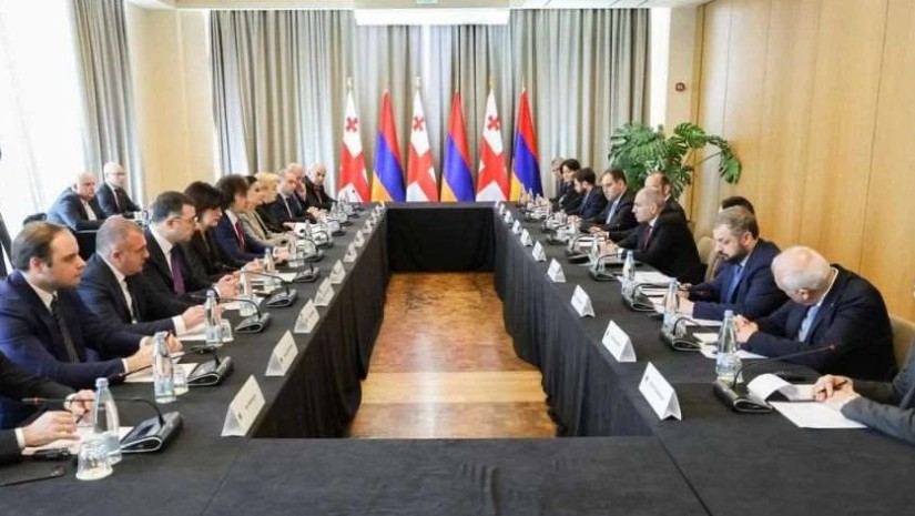 მთავრობათაშორისი კომისიის სხდომა