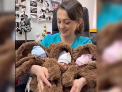 სამი ტყუპი გოგო