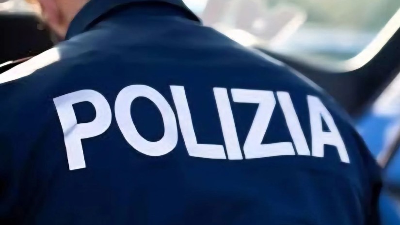 პოლიცია