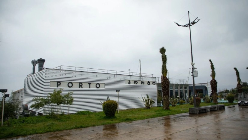 უსახური