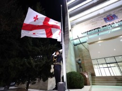 დაშვებული დროშა