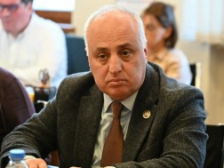 დიმიტრი ხუნდაძე