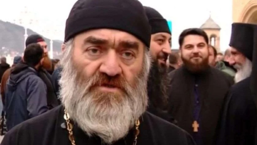 დეკანოზი ანთიმოზი