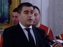 შალვა პაპუაშვილი