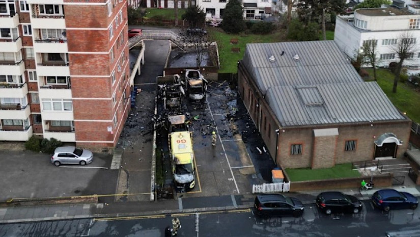 სინაგოგასთან