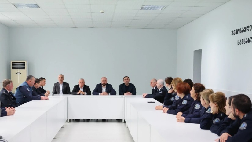 ხელმძღვანელები