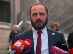 ადვოკატი