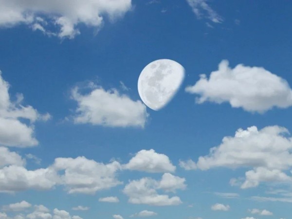 მთვარე მთვარე