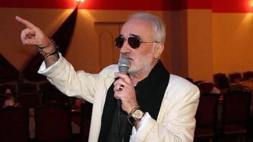 გოჩა ლორია