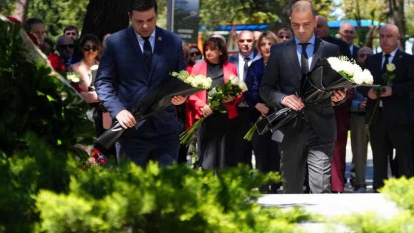 ანანიძე