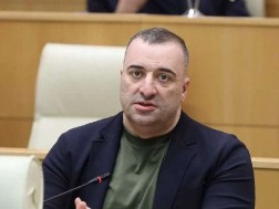 რატი იონათამიშვილი