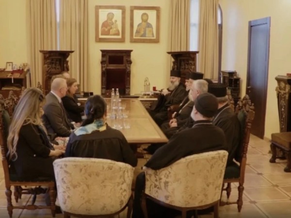 არ არ
