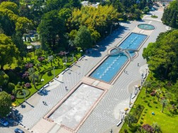 ბათუმის ბულვარში ტურისტული სეზონისთვის სამზადისი მიმდინარეობს ბათუმის ბულვარში ტურისტული სეზონისთვის სამზადისი მიმდინარეობს