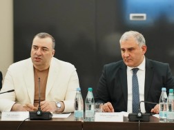 რატი იოთანამიშვილი