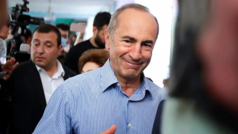 რობერტ ქოჩარიან