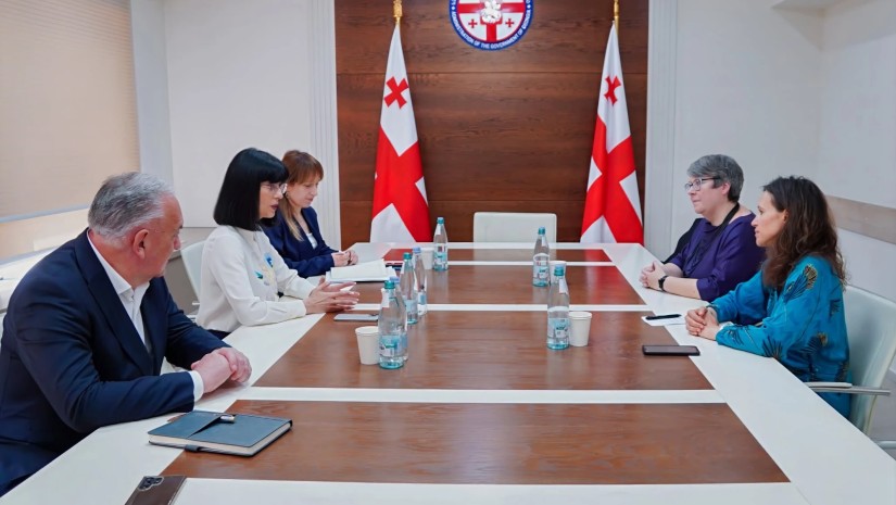 თეა ახვლედიანი
