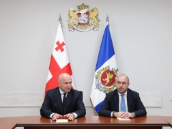 სულხან თამაზაშვილი მაიზერ ხვარეშია