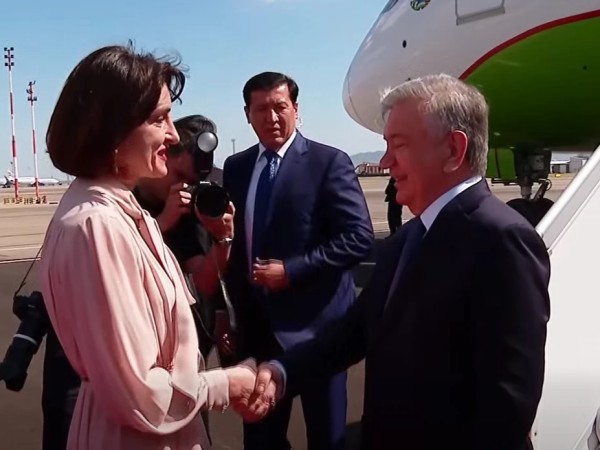 საქართველოს უზბეკეთის რესპუბლიკის პრეზიდენტი ეწვია საქართველოს უზბეკეთის რესპუბლიკის პრეზიდენტი ეწვია