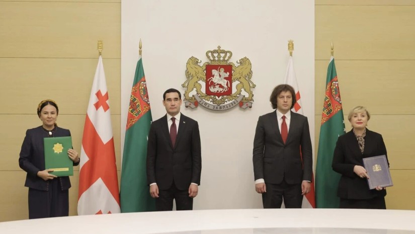 თინათინ რუხაძე