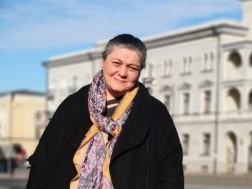 მზია ლომთათიძე
