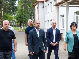გივი მიქანაძე
