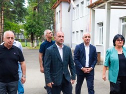 გივი მიქანაძე